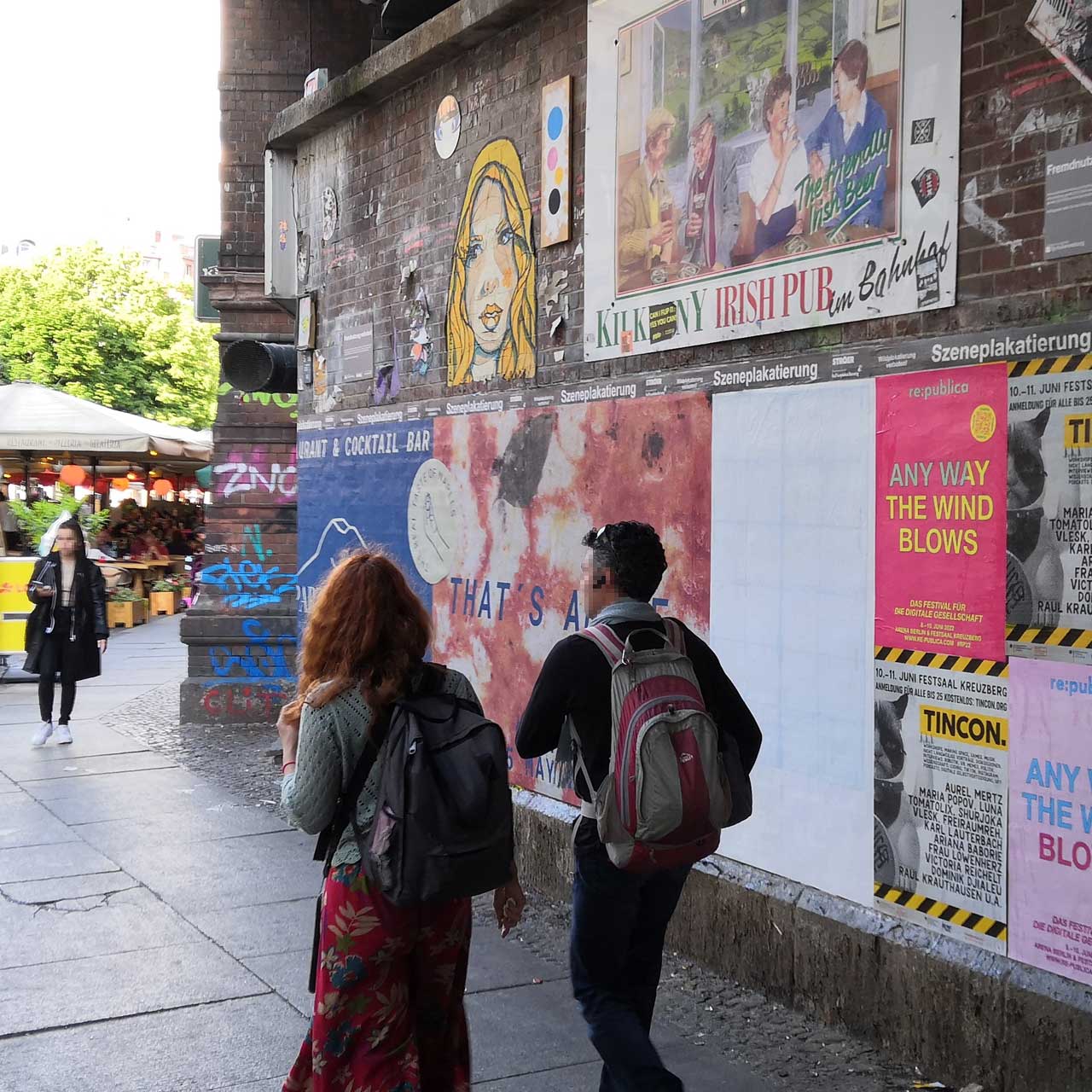 Szeneplakatierung in Berlin